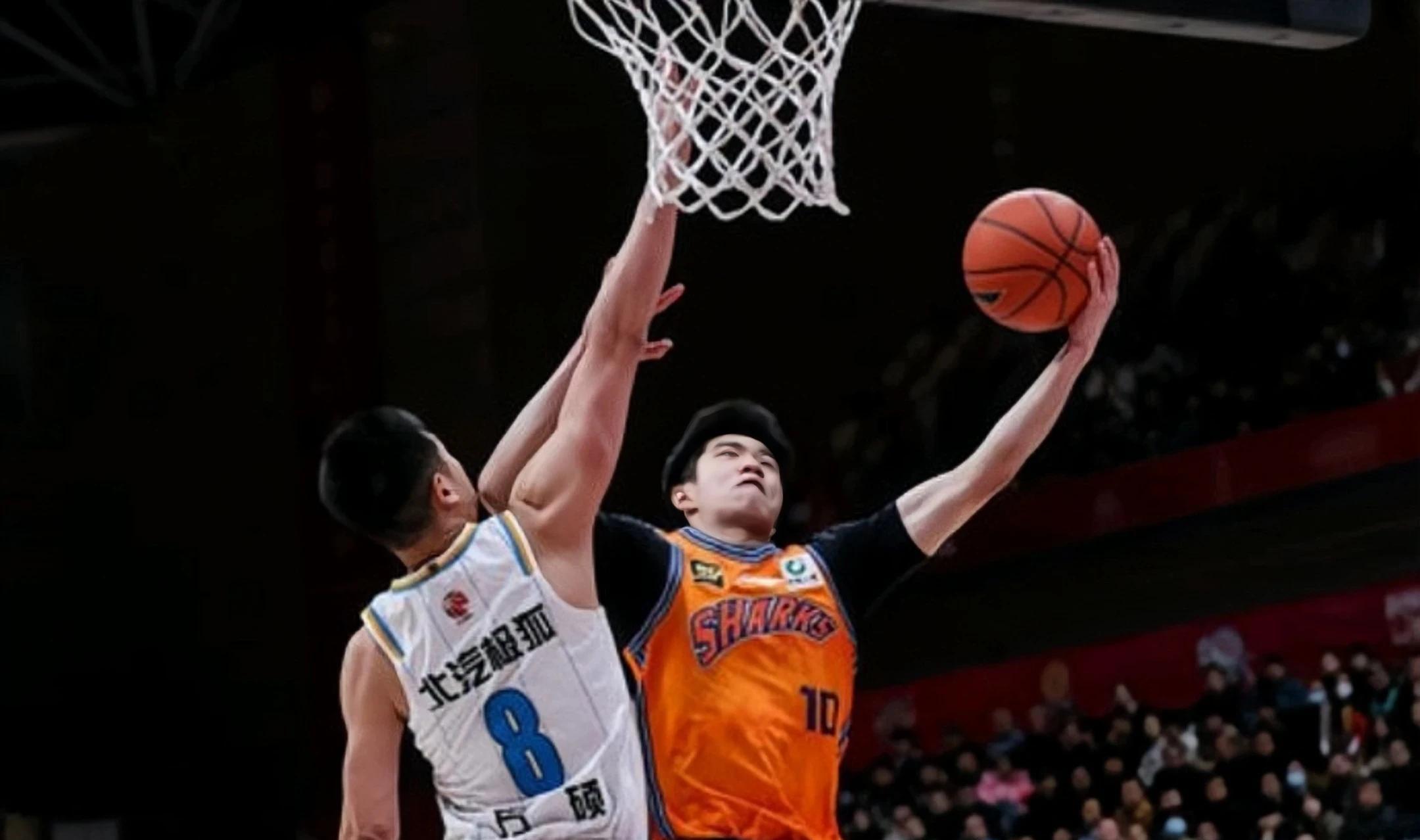 CBA篮球赛中的焦点战役即将上演
